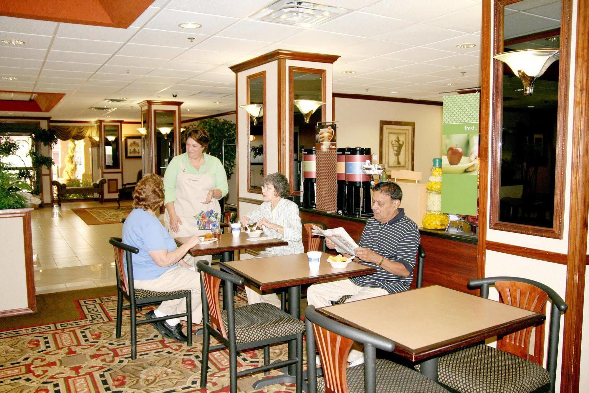 Hampton Inn Indianapolis-Sw-Плейнфилд Ресторан фото